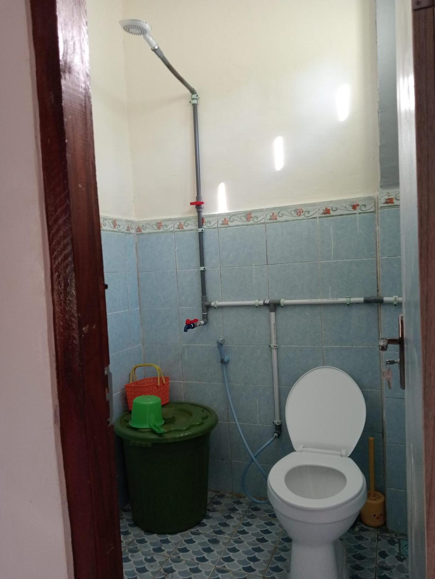 Yusilver Guest House Labuan Bajo Extérieur photo