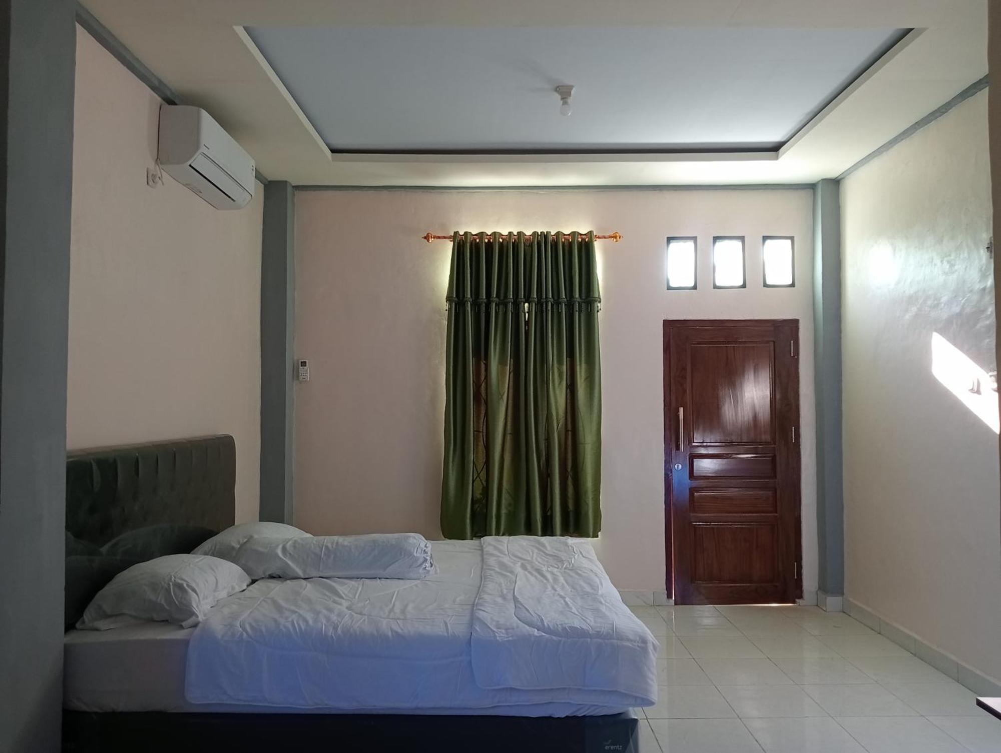 Yusilver Guest House Labuan Bajo Extérieur photo