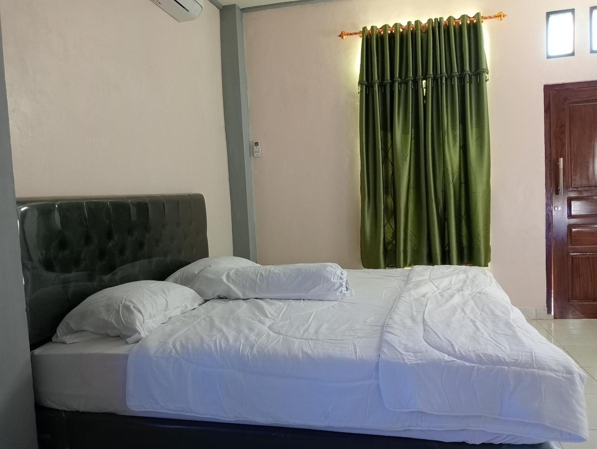 Yusilver Guest House Labuan Bajo Extérieur photo