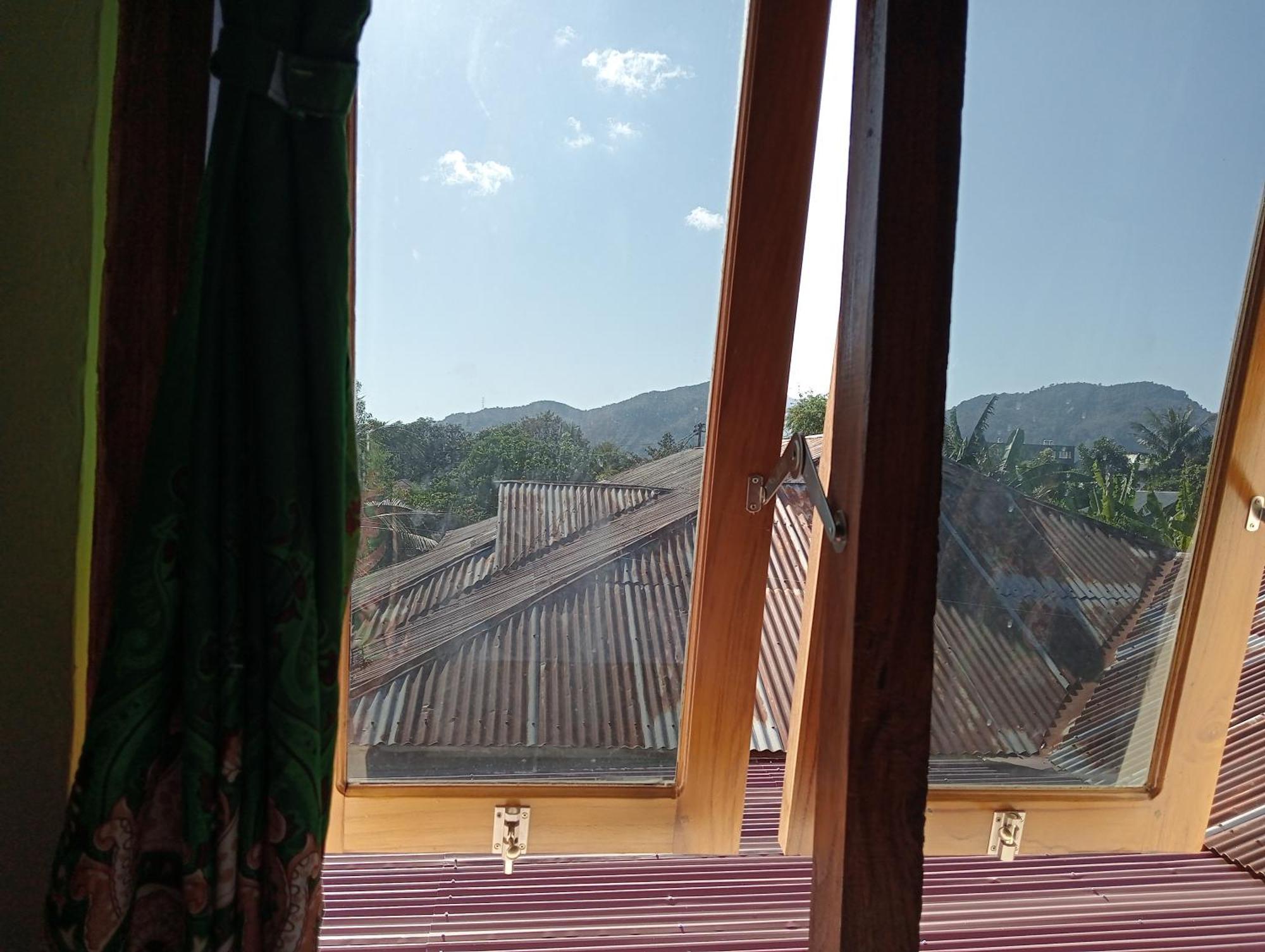 Yusilver Guest House Labuan Bajo Extérieur photo