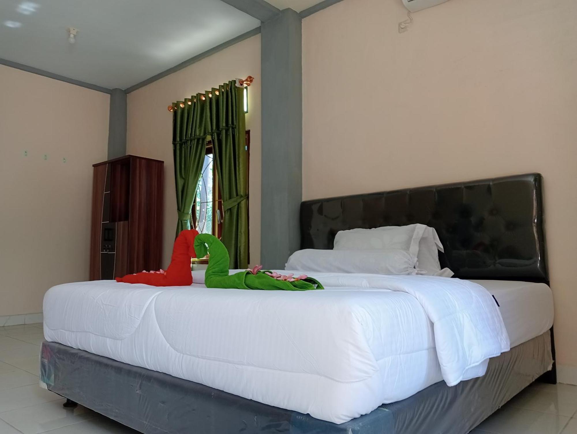 Yusilver Guest House Labuan Bajo Extérieur photo